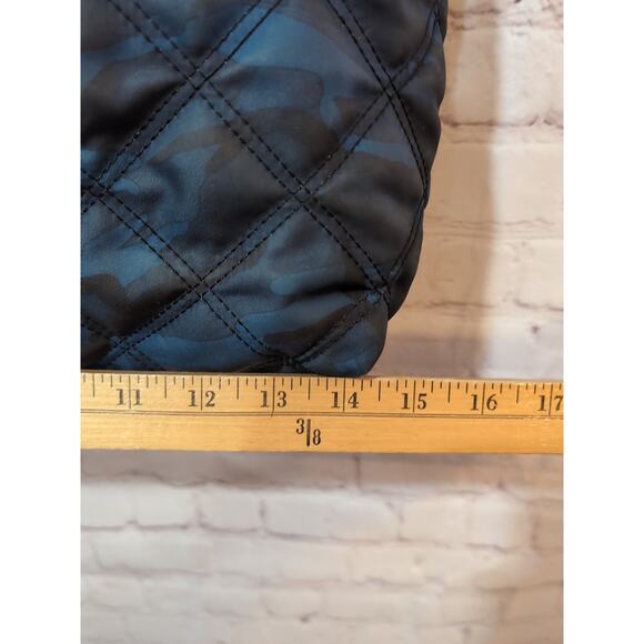Marc Jacobs Quilted Nylon Knot Large Tote Bag Camouflage Midnight Blue Dust Bag - Picture 12 of 14